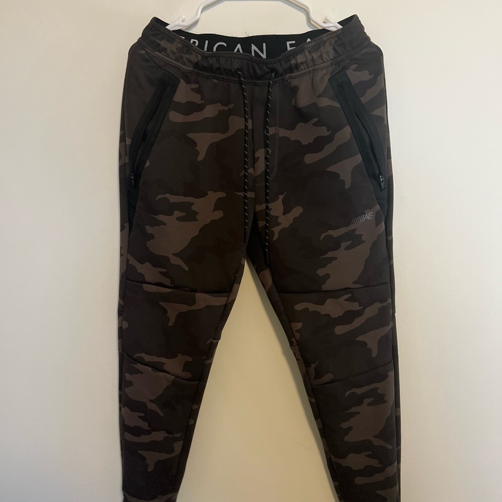 American Eagle Outfitters Brown Camo Joggers